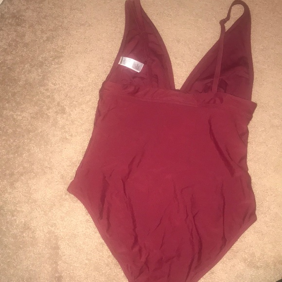 Full piece swimsuit - Picture 2 of 2